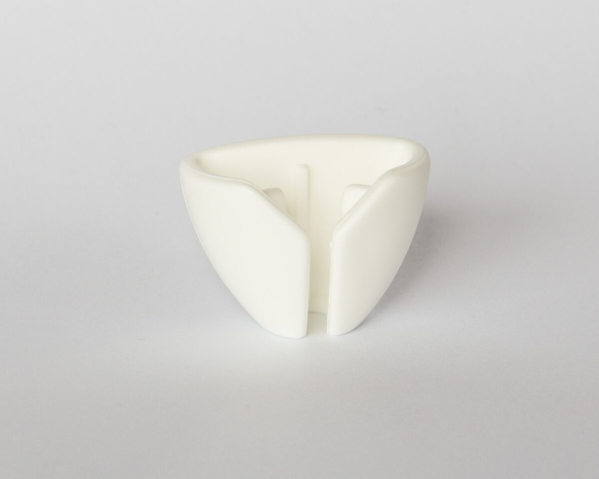 DPA_Tieholder_white