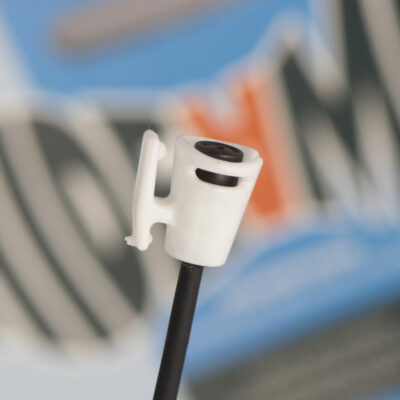 HAM_MKE2_Shirt_holder_BG_white