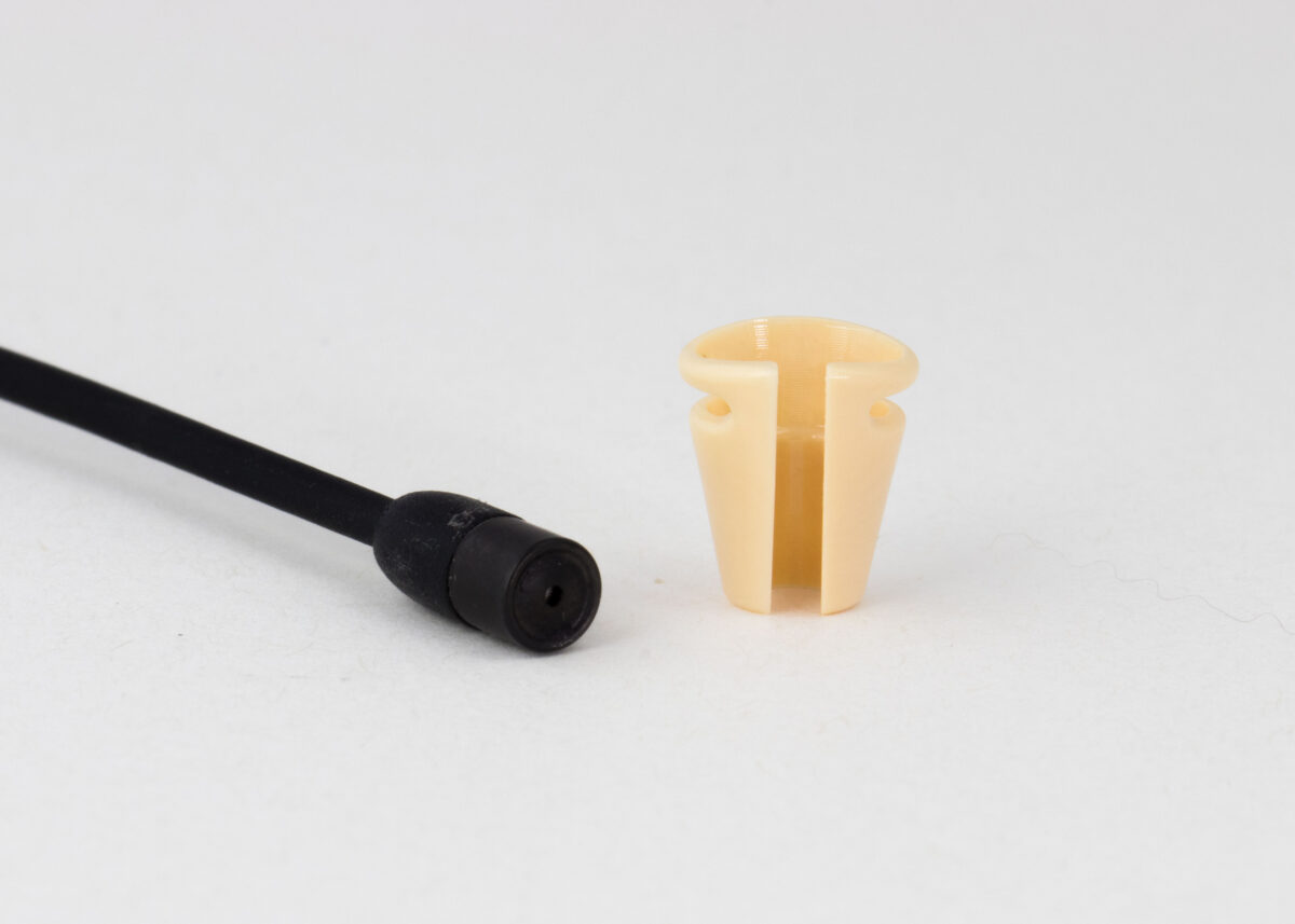 HAM_MKE2_T-shirt_holder1_beige