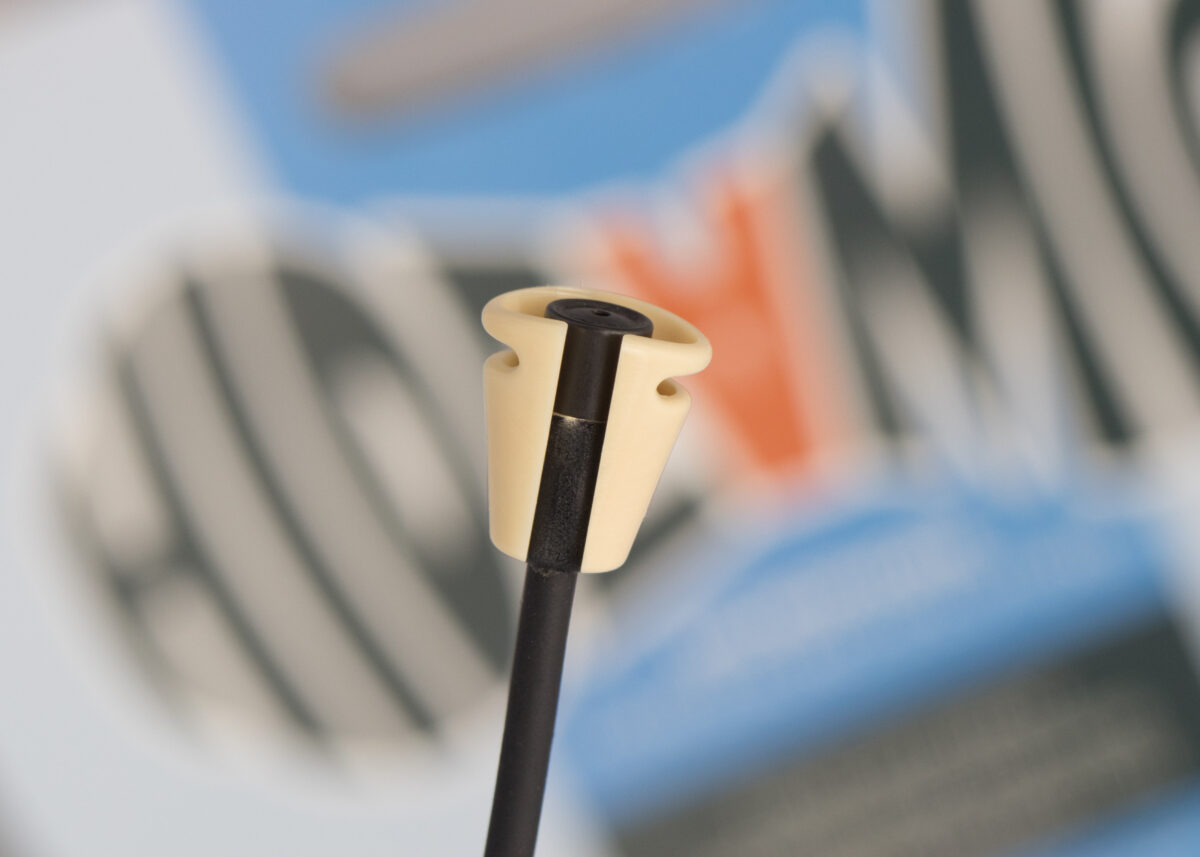 HAM_MKE2_T-shirt_holder_BG.beige
