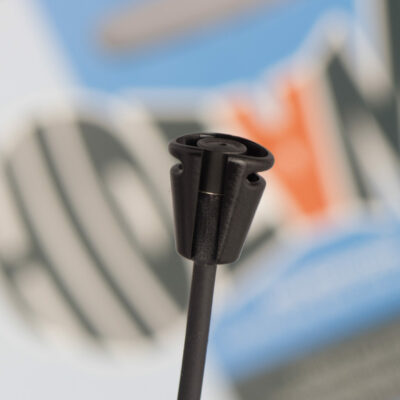HAM_MKE2_T-shirt_holder_BG_black