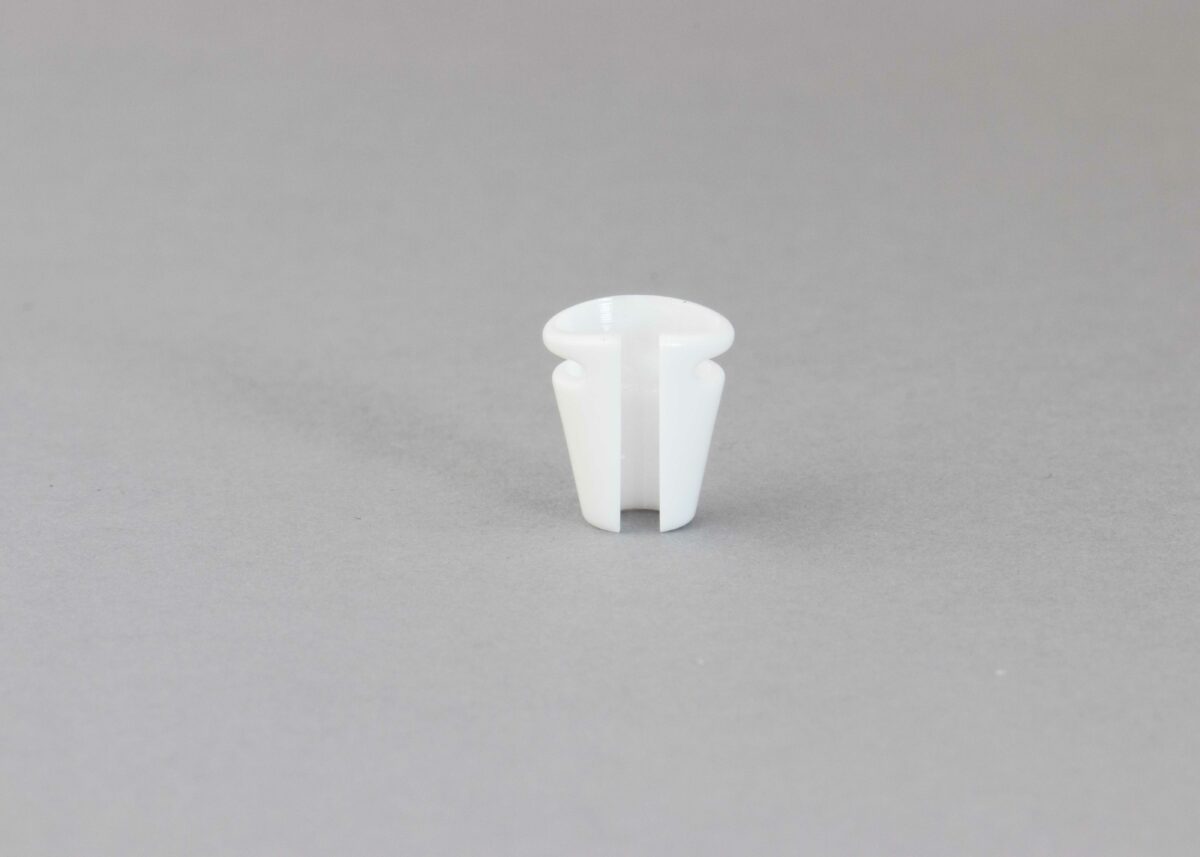 HAM_MKE2_T-Shirt_holder_white