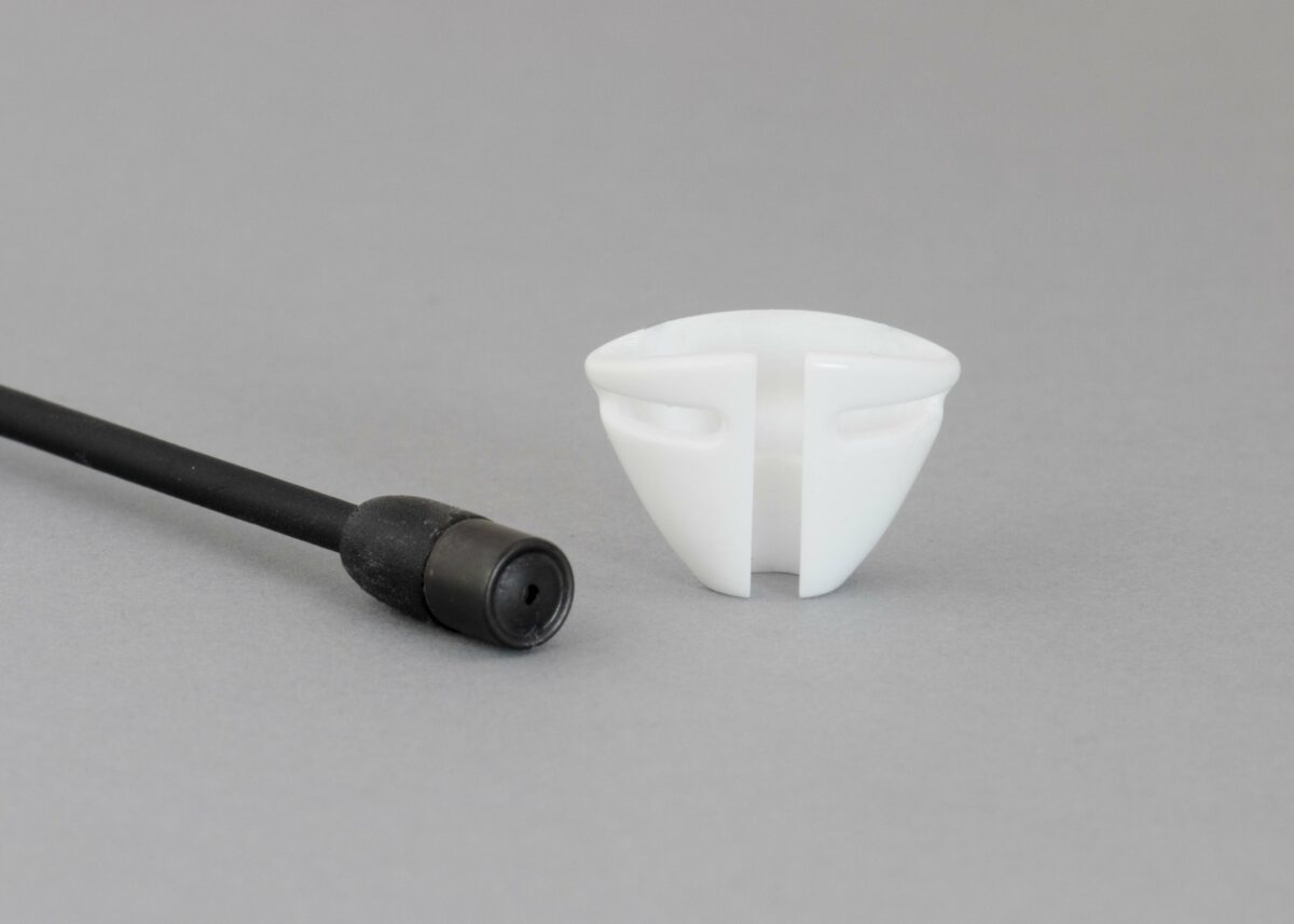 HAM_MKE2_Tie_holder1_white