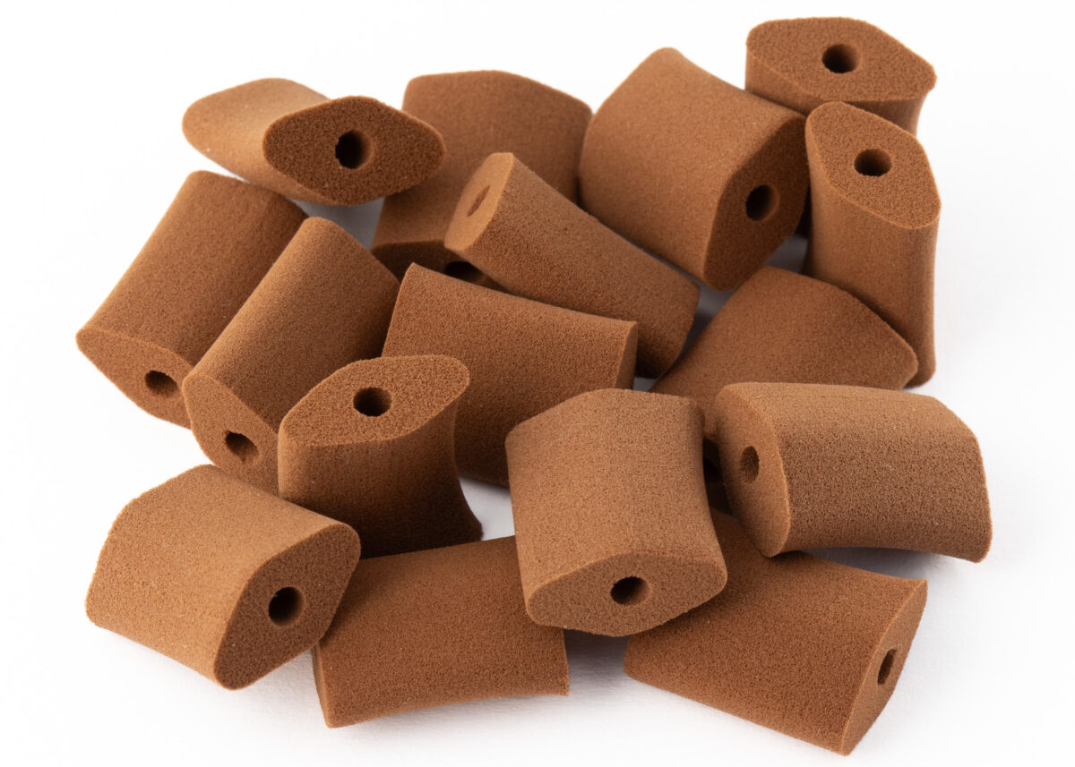 Hide-a-mic Foam-o-reg_pile_brown
