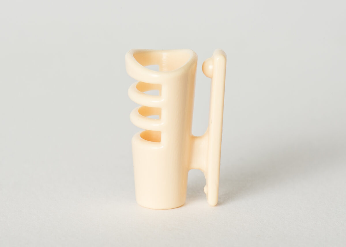 SCSHS1_shirt_holder_beige