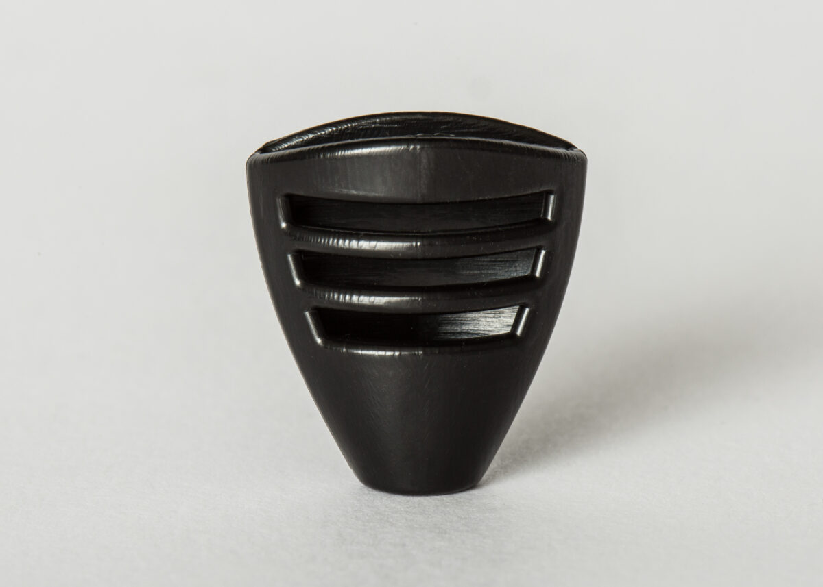 SCTHB1_tie_holder_black